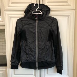 Ivivva by Lululemon girl’s lined jacket